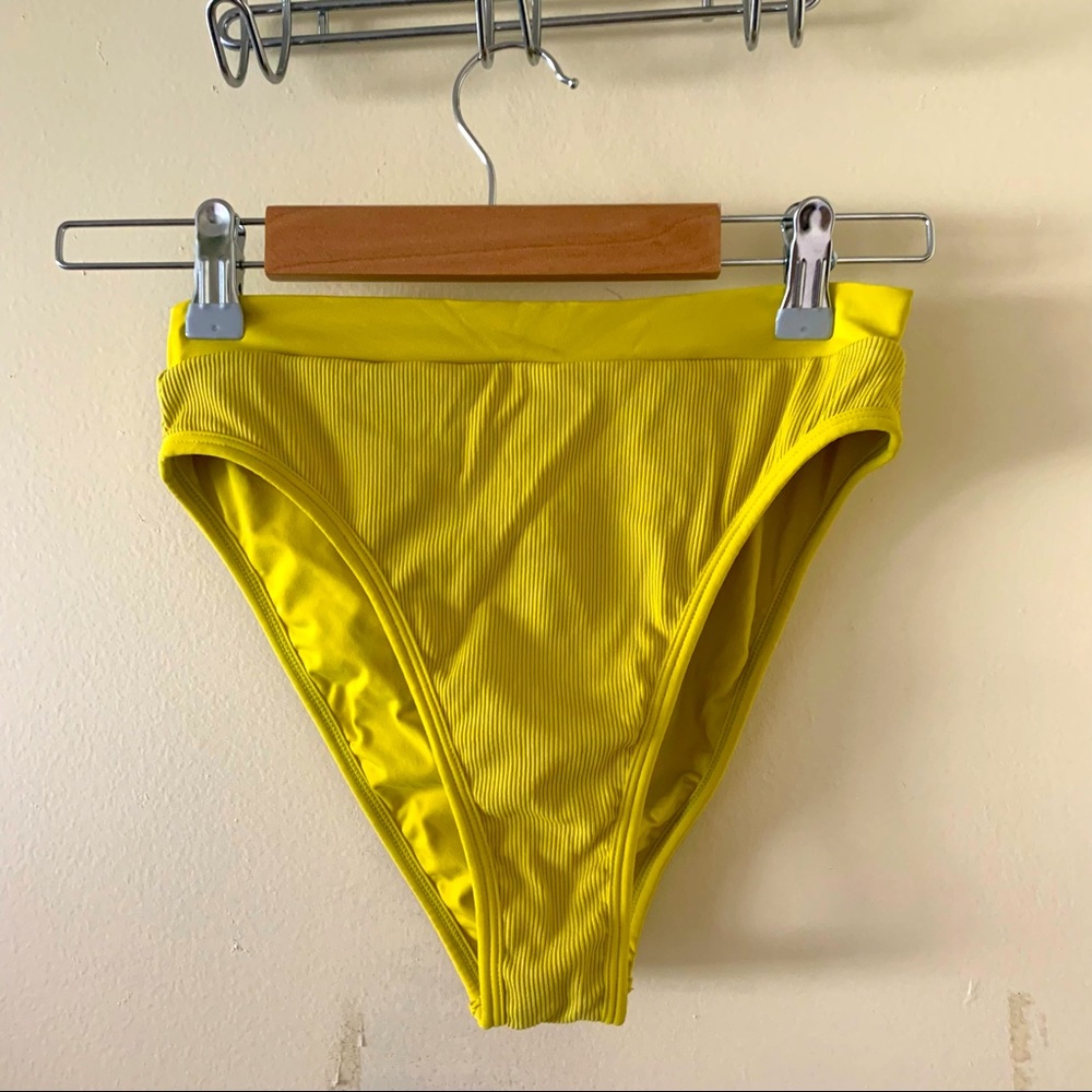 l*space Itsy Bottom French Cut Green Apple